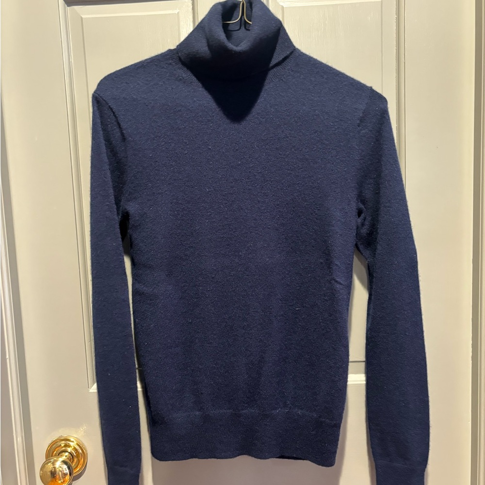 Ralph Lauren Woman’s 100% cashmere Turtleneck Sweater - Picture 3 of 4